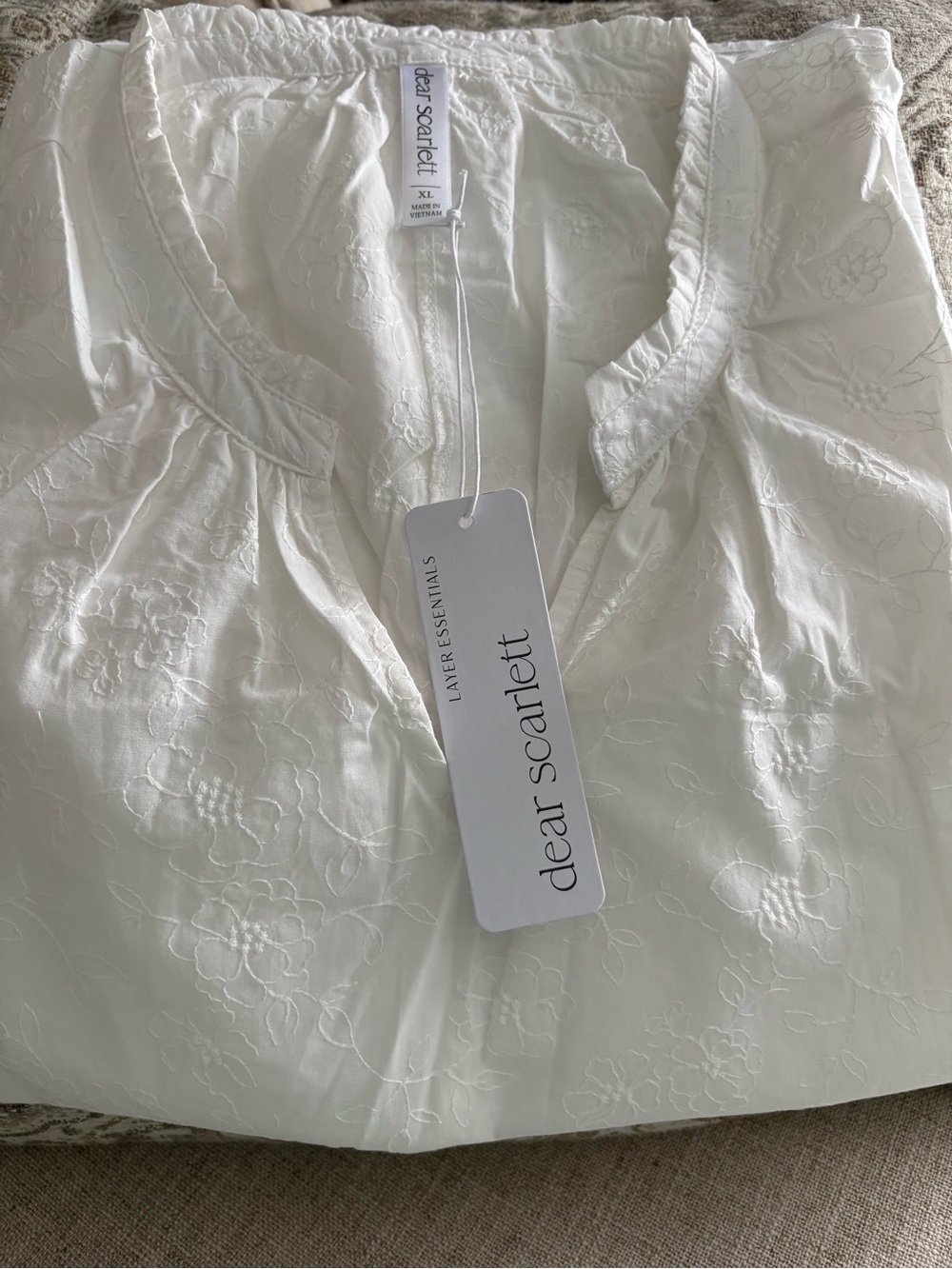 dear scarlett White Embroidered Shirt 2x/3x NWT